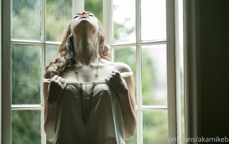 Naakte gelekte OnlyFans-foto van Akamikebphoto