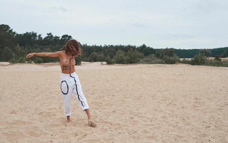 Naakte gelekte OnlyFans-foto van Mimi Elashiry