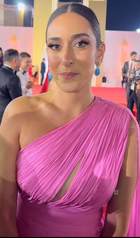 Amina Khalil