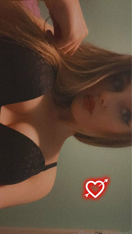 Naakte gelekte OnlyFans-foto van Xxxaliangel