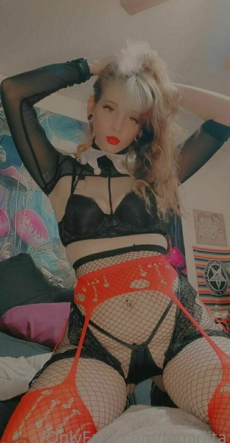 Naakte gelekte OnlyFans-foto van Lunarlita