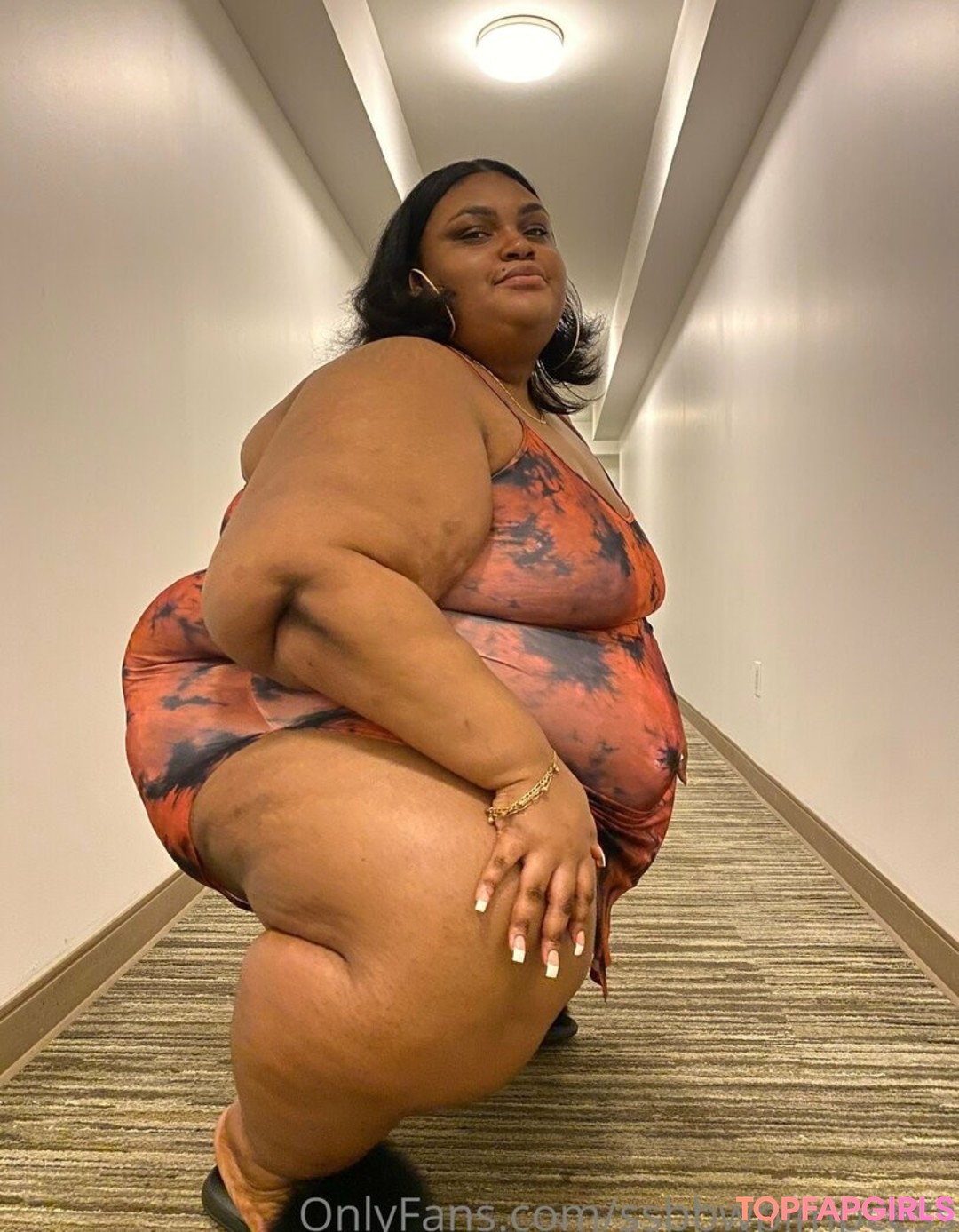 Naakte gelekte OnlyFans-foto van Ssbbwpimpcess #6 Naakte gelekte OnlyFans-foto van Ssbbwpimpcess #6