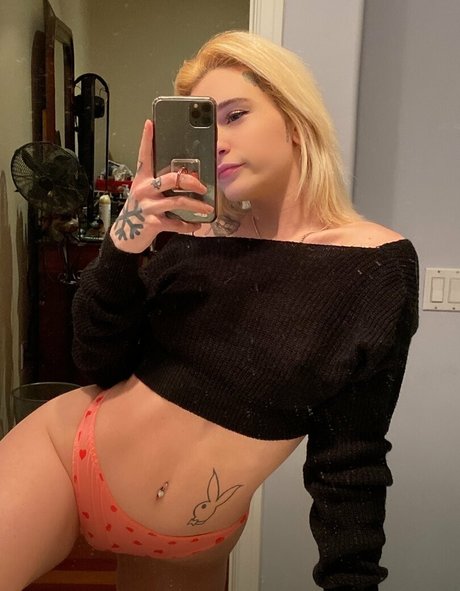 Naakte gelekte OnlyFans-foto van Dafairybank