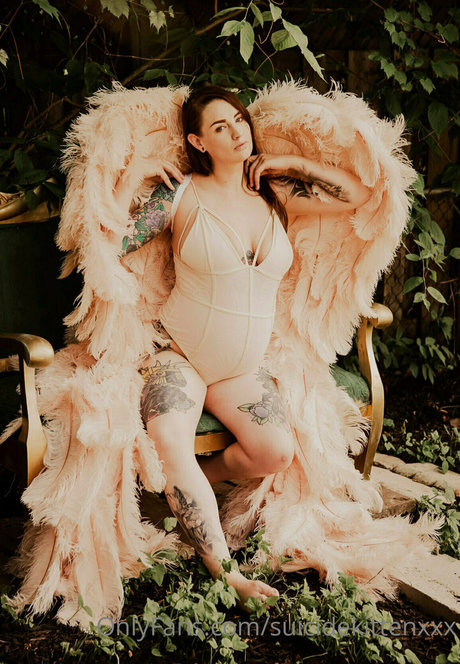 Naakte gelekte OnlyFans-foto van Suicidekittenxxx