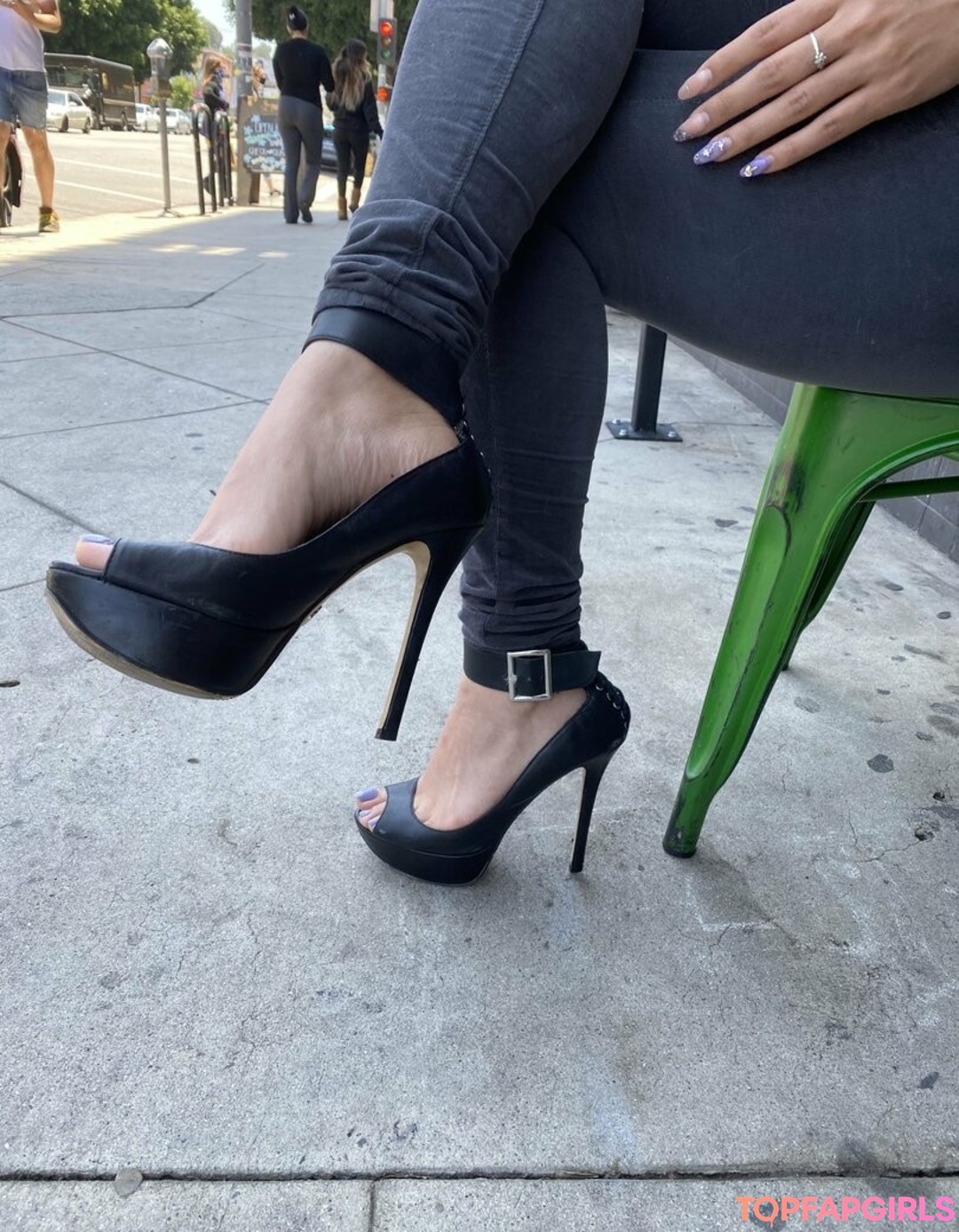 Naakte gelekte OnlyFans-foto van Serving Gaia #68 Naakte gelekte OnlyFans-foto van Serving Gaia #68