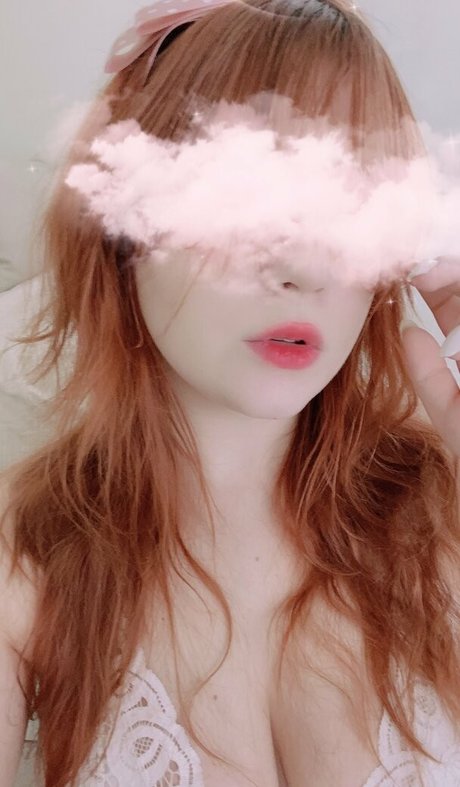 Naakte gelekte OnlyFans-foto van Freebunbun