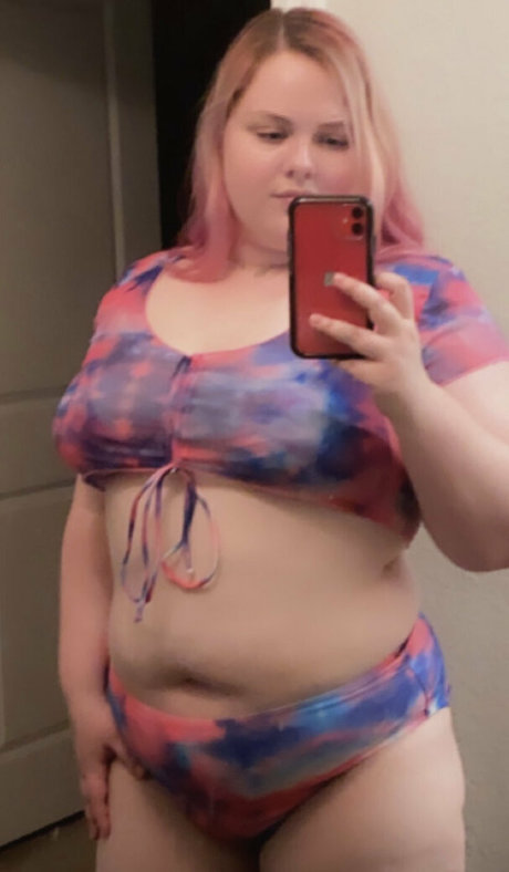 Naakte gelekte OnlyFans-foto van Laylaluckie24