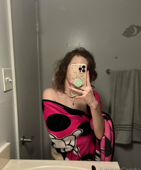 Naakte gelekte OnlyFans-foto van Sugartime