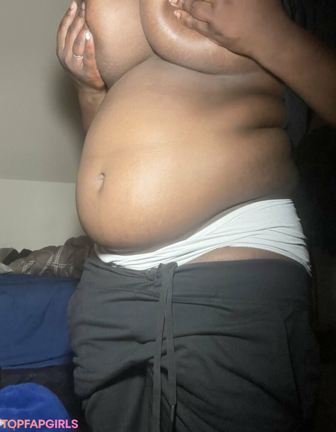 Naakte gelekte OnlyFans-foto van Izzybackagain #91 Naakte gelekte OnlyFans-foto van Izzybackagain #91