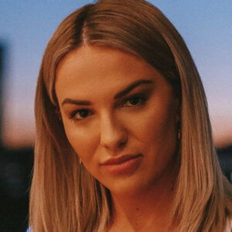 Naakte gelekte OnlyFans-foto van Jodie Church