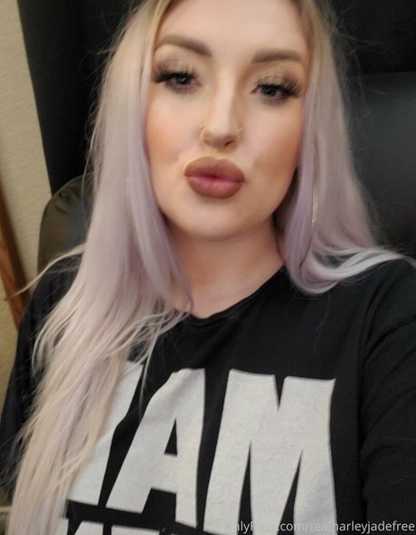 Naakte gelekte OnlyFans-foto van Realharleyjadefree