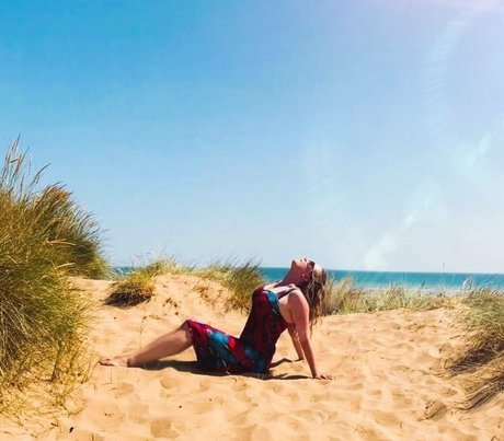 Naakte gelekte OnlyFans-foto van Englishrosie21