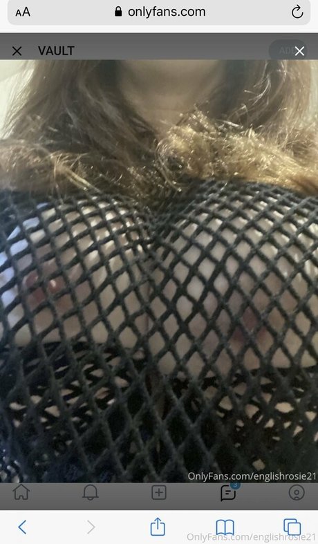 Naakte gelekte OnlyFans-foto van Englishrosie21