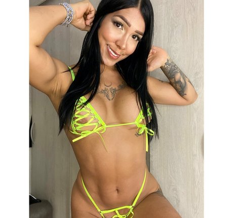 Naakte gelekte OnlyFans-foto van Vicosexx