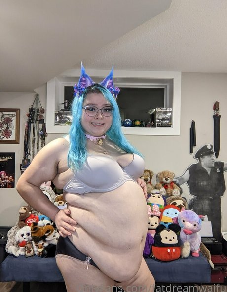 Naakte gelekte OnlyFans-foto van Fatdreamwaifu