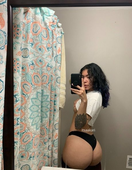 Aakari