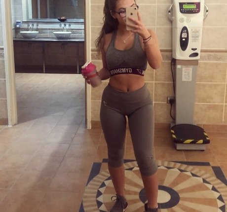 Naakte gelekte OnlyFans-foto van Myprotein