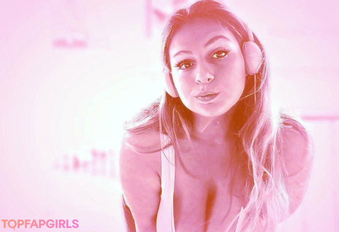 Naakte gelekte OnlyFans-foto van Misslunamagic #420 Naakte gelekte OnlyFans-foto van Misslunamagic #420