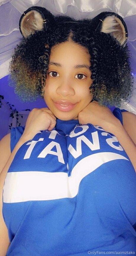 Naakte gelekte OnlyFans-foto van Aaimztako