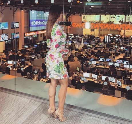 Naakte gelekte OnlyFans-foto van Womenprimer