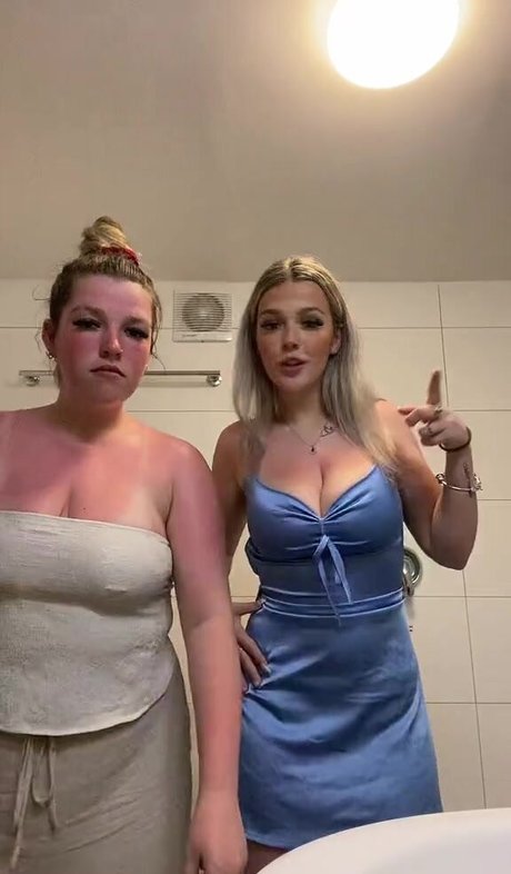 Naakte gelekte OnlyFans-foto van Chantelle A