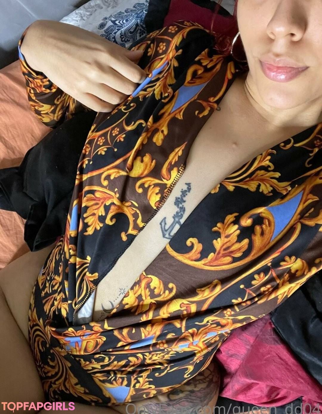 Naakte gelekte OnlyFans-foto van Queendd04 #5 Naakte gelekte OnlyFans-foto van Queendd04 #5