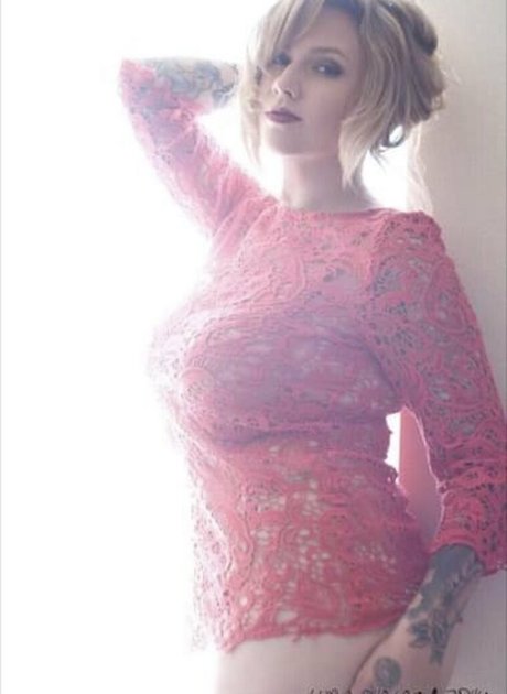 Naakte gelekte OnlyFans-foto van Rosemarine