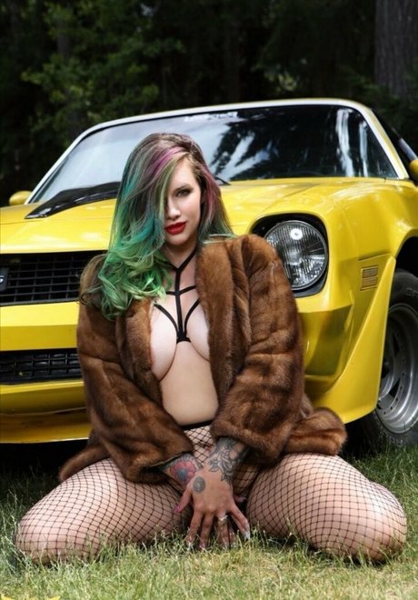 Naakte gelekte OnlyFans-foto van Rosemarine