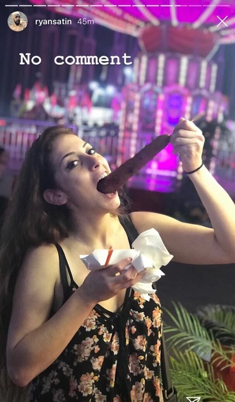 Naakte gelekte OnlyFans-foto van Erica Steiner