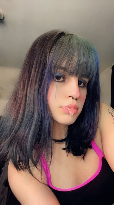 Naakte gelekte OnlyFans-foto van Natalieokan