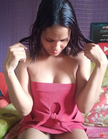 Naakte gelekte OnlyFans-foto van Kelly Muniz