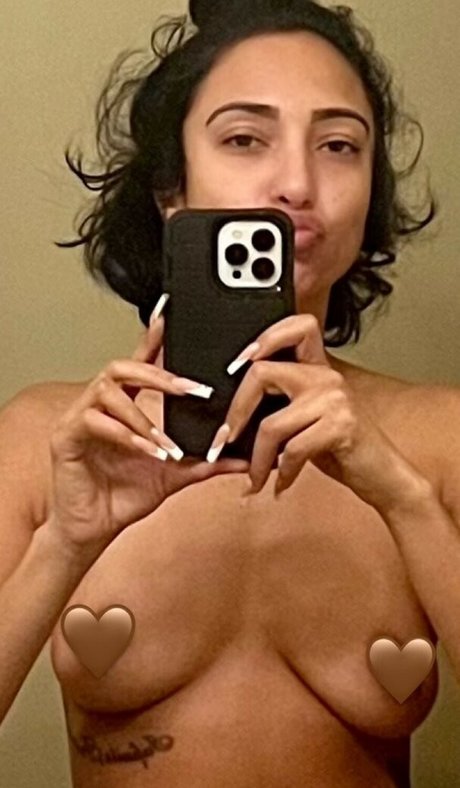 Naakte gelekte OnlyFans-foto van Bbyaz