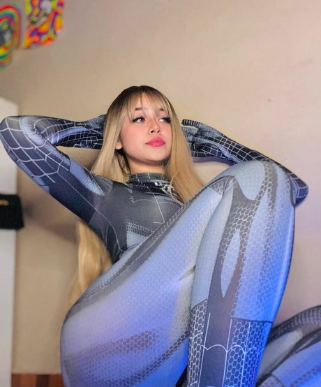 Naakte gelekte OnlyFans-foto van Lakikis666