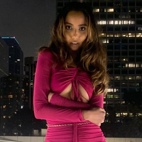 Naakte gelekte OnlyFans-foto van Brianna Batiste
