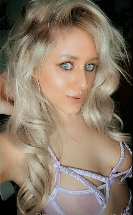 Naakte gelekte OnlyFans-foto van Ladyc87