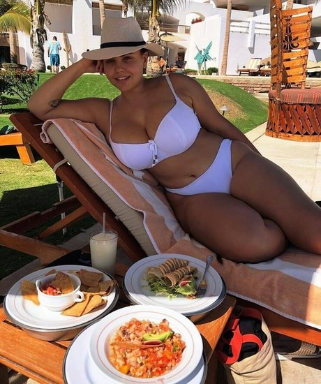 Naakte gelekte OnlyFans-foto van Anna Krylova