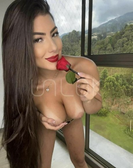 Naakte gelekte OnlyFans-foto van Joselyn Escobar