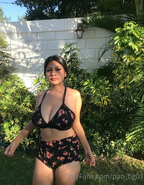 Naakte gelekte OnlyFans-foto van Paola Bustamante