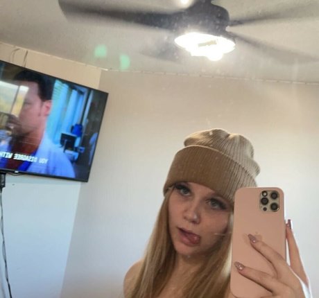 Naakte gelekte OnlyFans-foto van Kailinporty