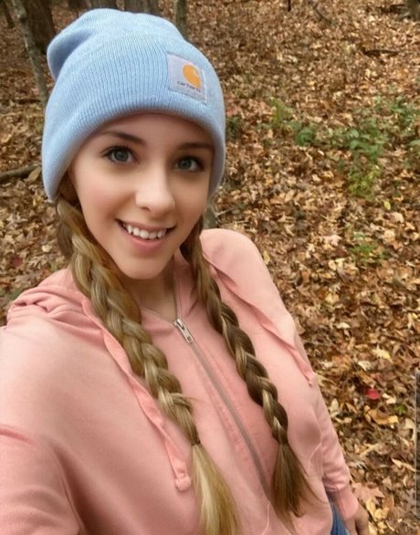 Naakte gelekte OnlyFans-foto van Mountainmartini