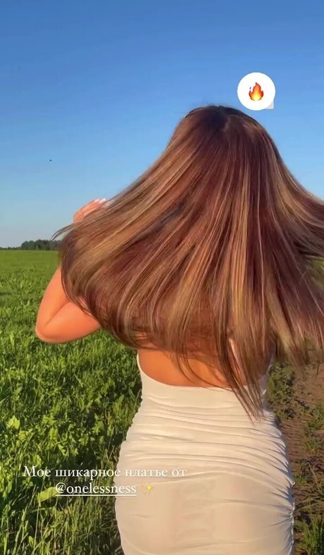 Naakte gelekte OnlyFans-foto van Dariasavinaaa