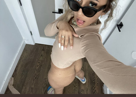 Naakte gelekte OnlyFans-foto van Bvncaa