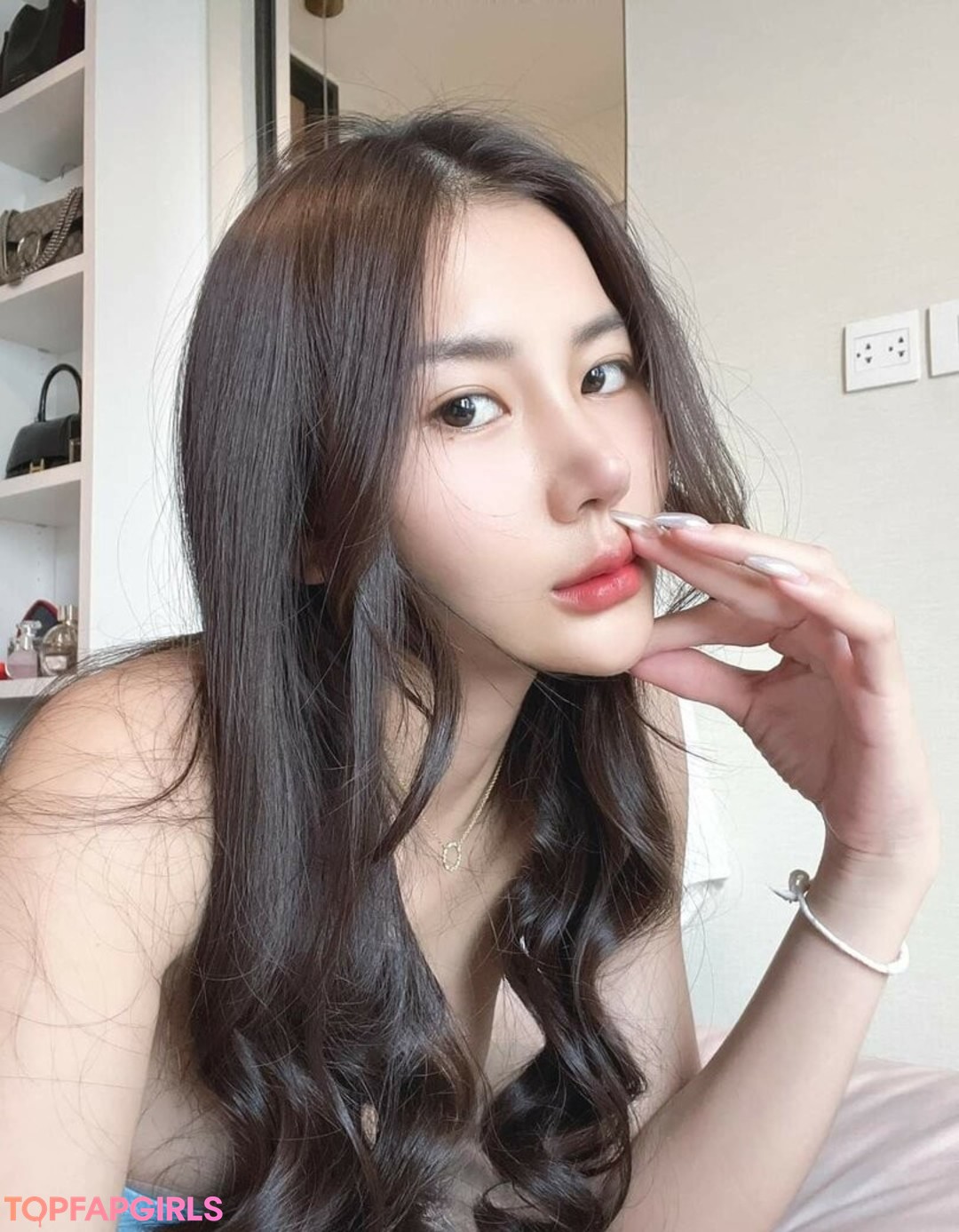 Naakte gelekte OnlyFans-foto van Watsamon #10 Naakte gelekte OnlyFans-foto van Watsamon #10