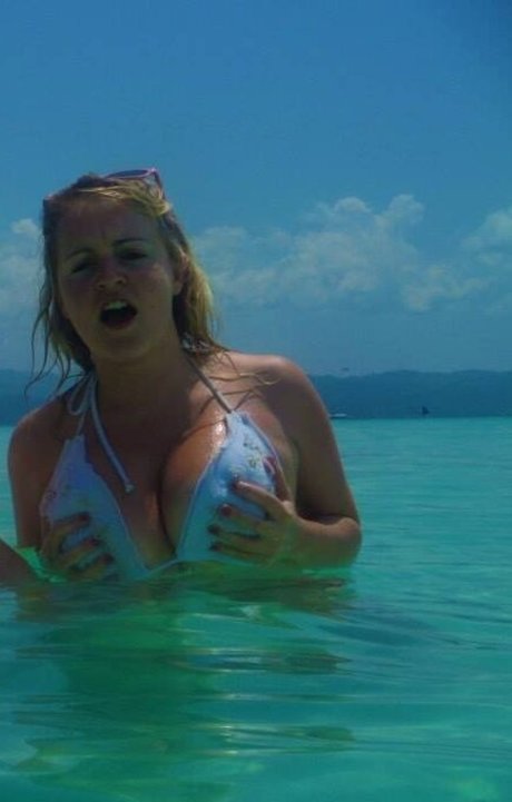 Naakte gelekte OnlyFans-foto van Kirsty Eccleston