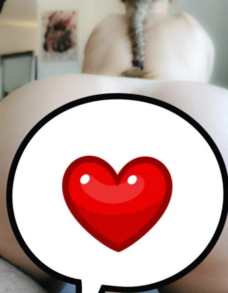 Naakte gelekte OnlyFans-foto van Yarinchen0402