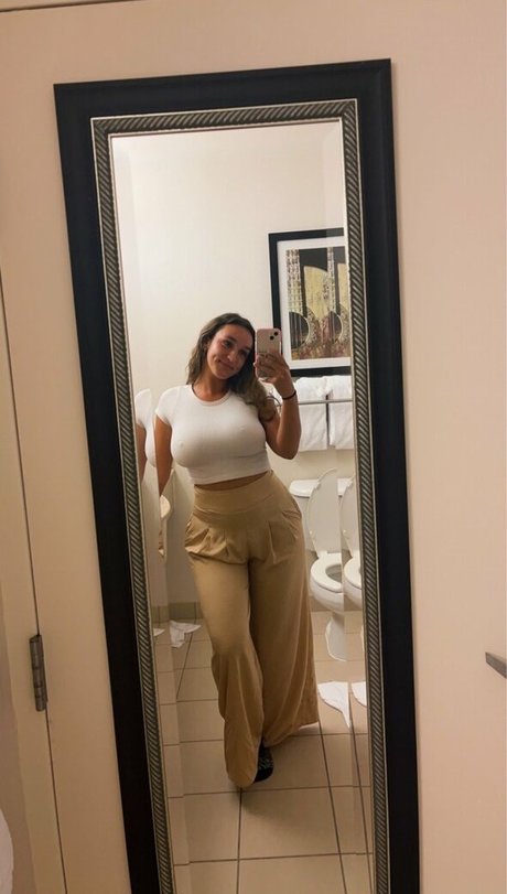 Naakte gelekte OnlyFans-foto van Melissa Aleene Kight