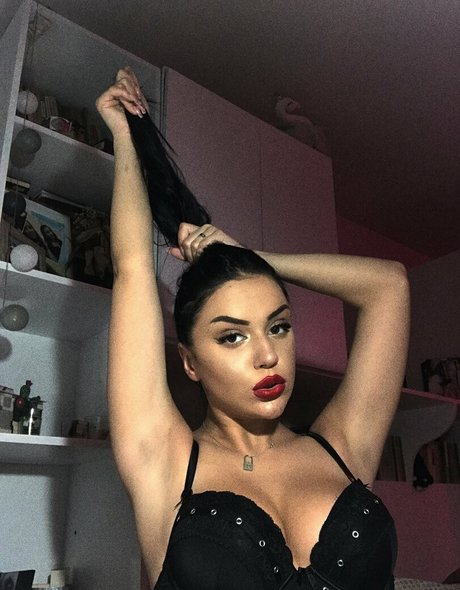 Naakte gelekte OnlyFans-foto van Babyana2002
