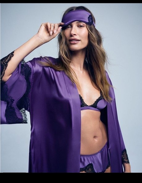 Hailey Bieber