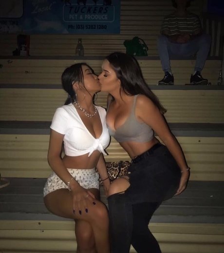 Naakte gelekte OnlyFans-foto van Kiimiiseokk