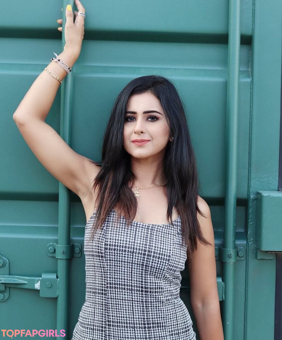 Naakte gelekte OnlyFans-foto van Meetii Kalher #1056